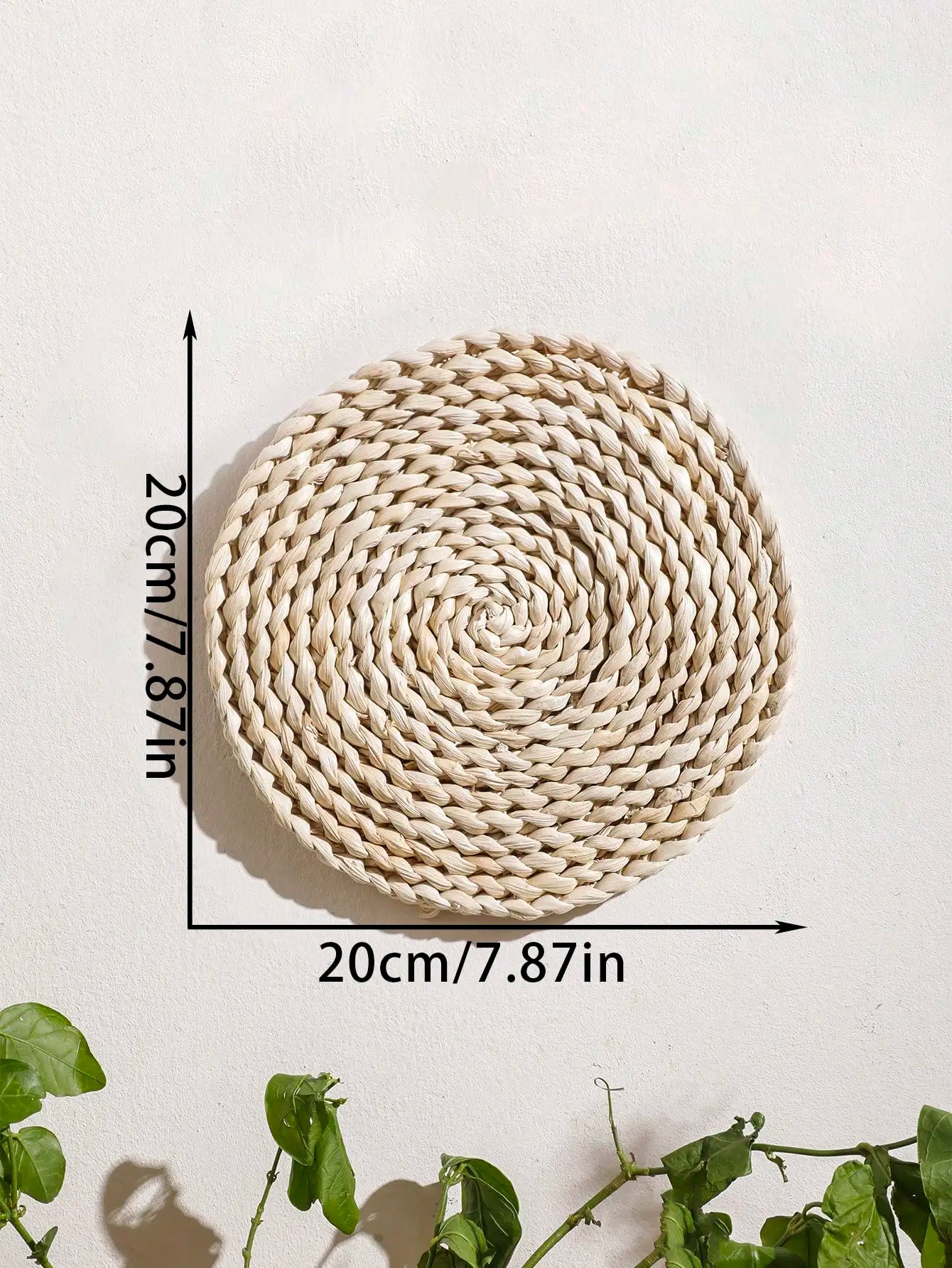 Handwoven Seagrass Wall Basket – Boho Hanging Decor for Home Interiors