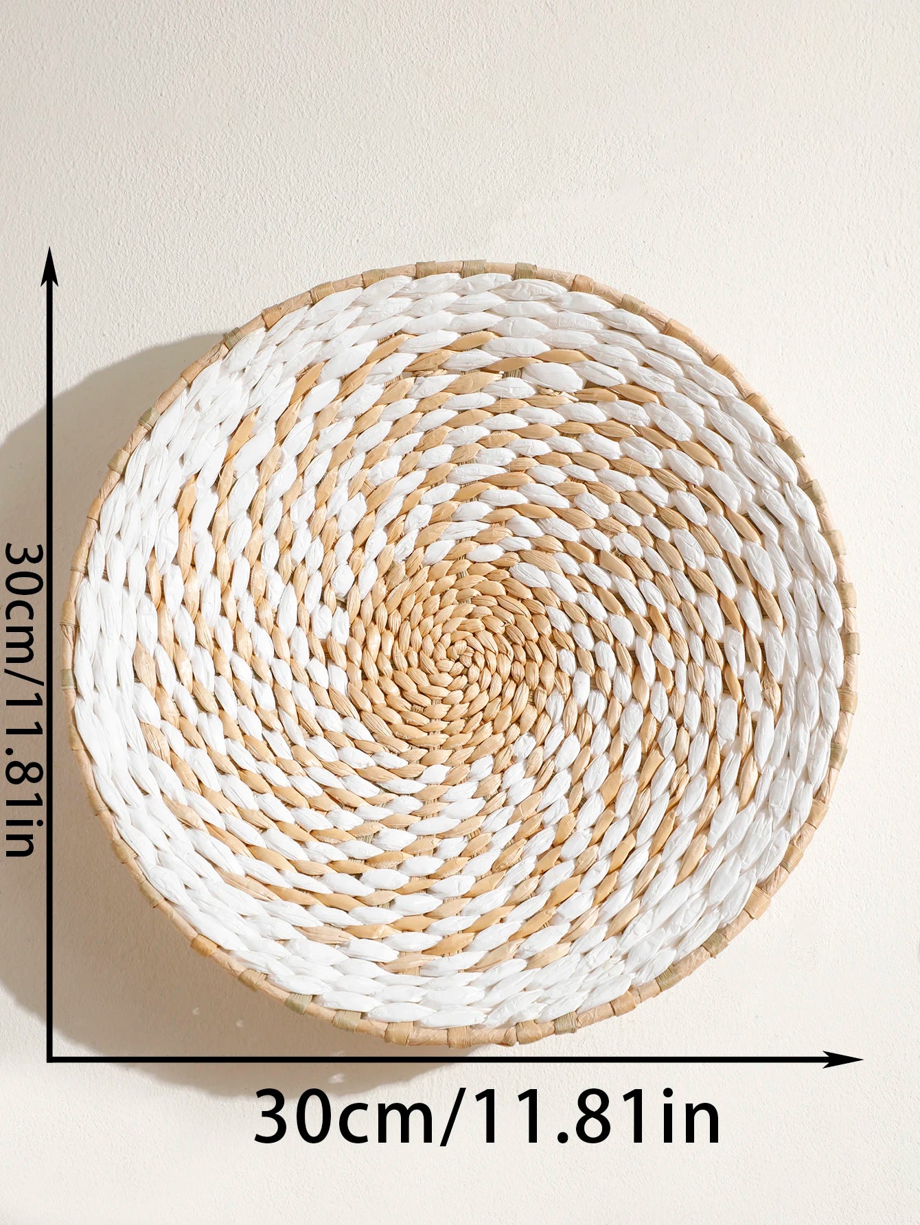Handwoven Seagrass Wall Basket – Boho Hanging Decor for Home Interiors